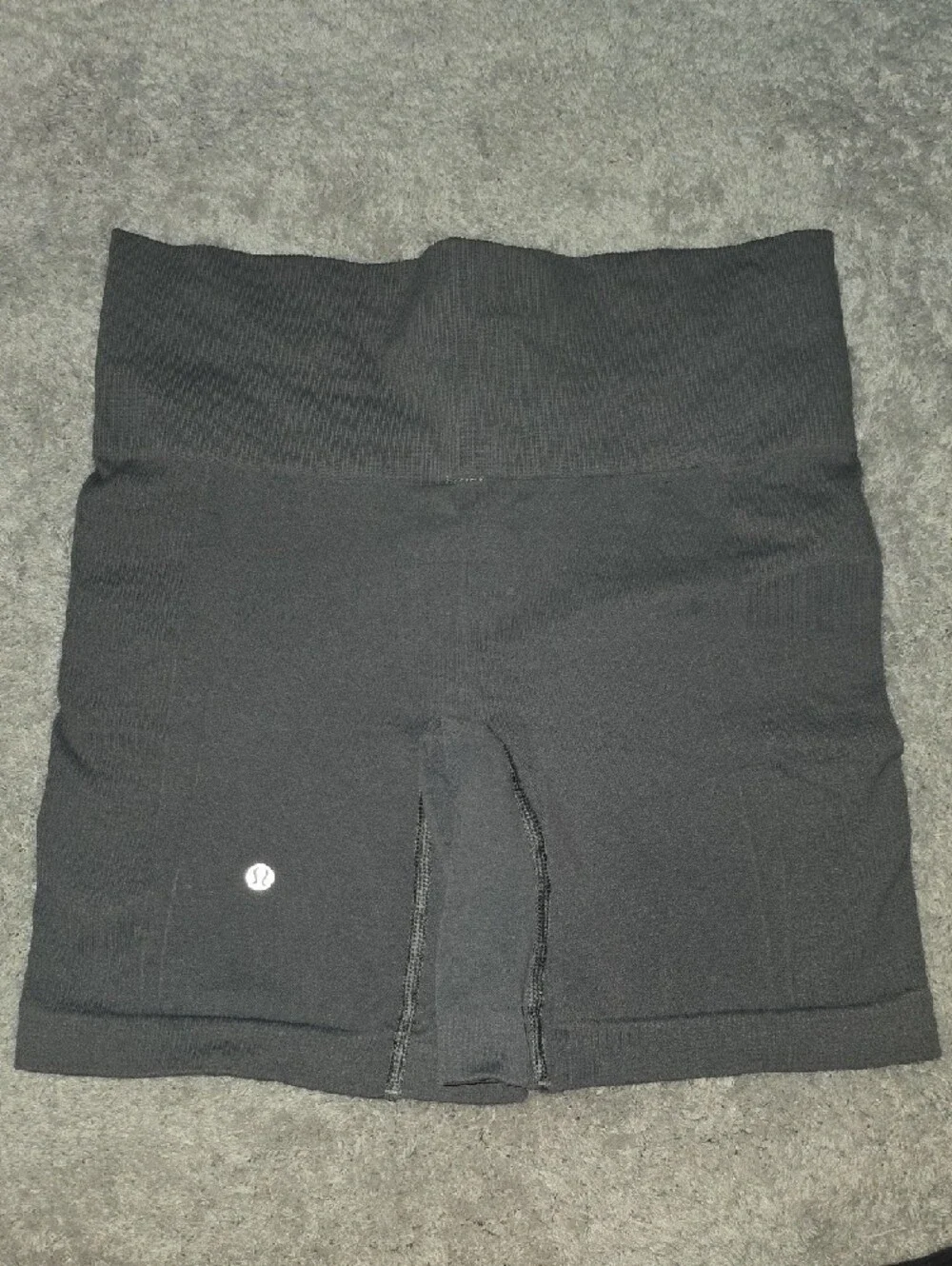Lululemon Dark Gray Seamless High-Rise Shorts - Picture 3 of 4